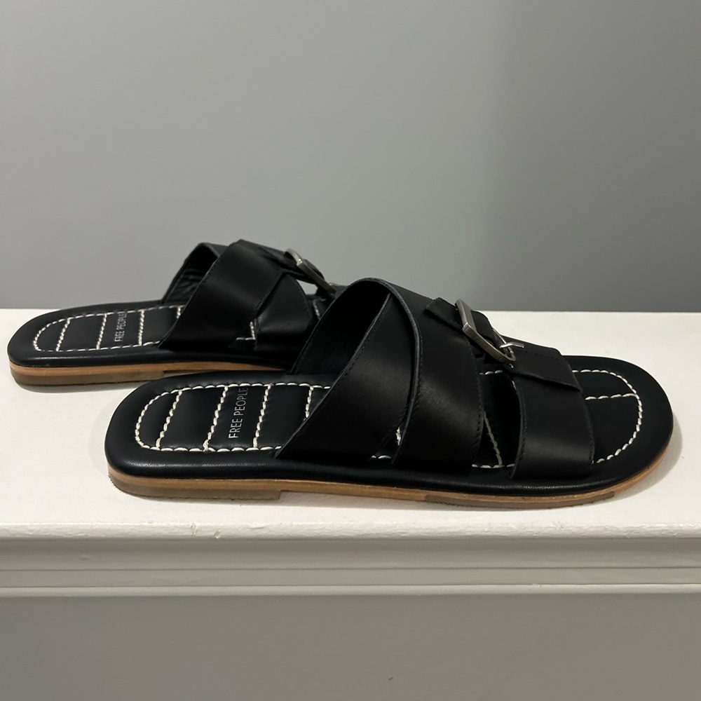 🌻🆕FREE PEOPLE SLOAN BUCKLE SANDALS-BLACK-SIZE 7.5 & 9 - Picture 12 of 16